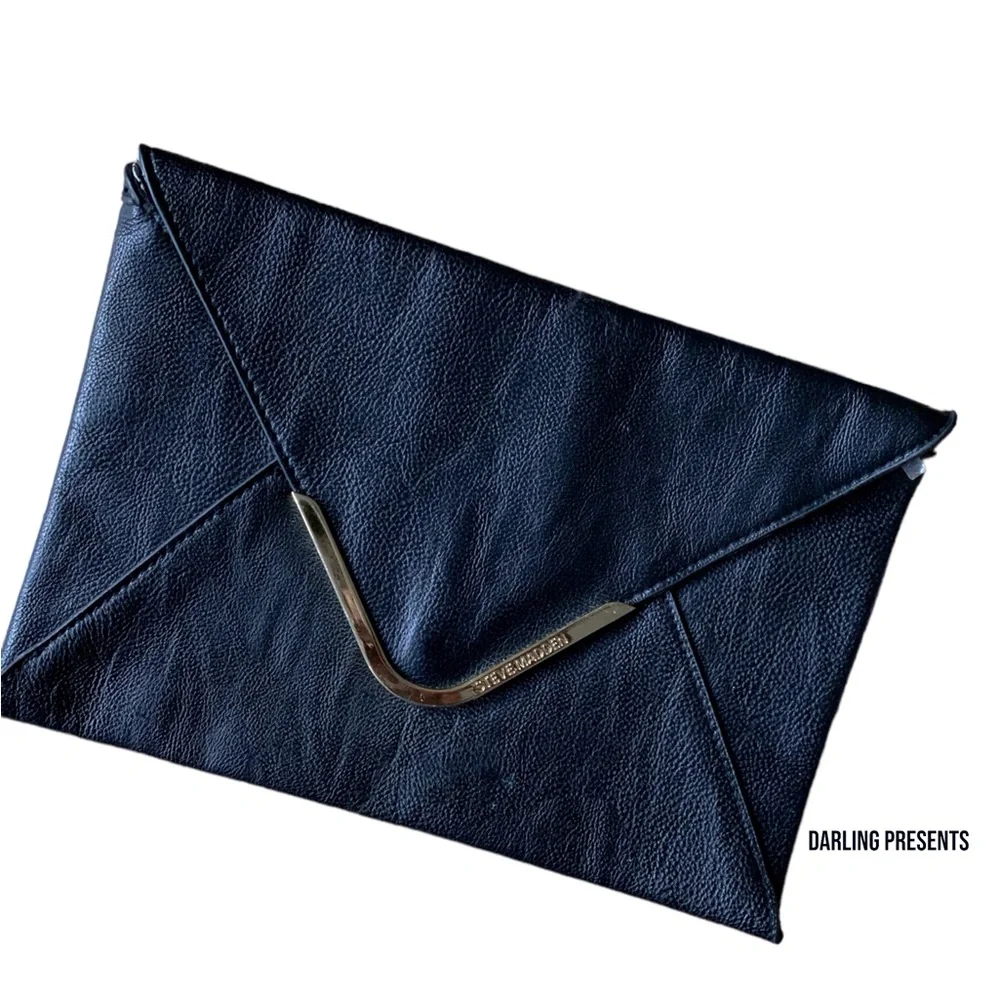 Steve Madden Slim Envelope Clutch Purse Women Color Black Size 7.75 X 11